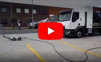 WJ250 pulls 9 ton truck