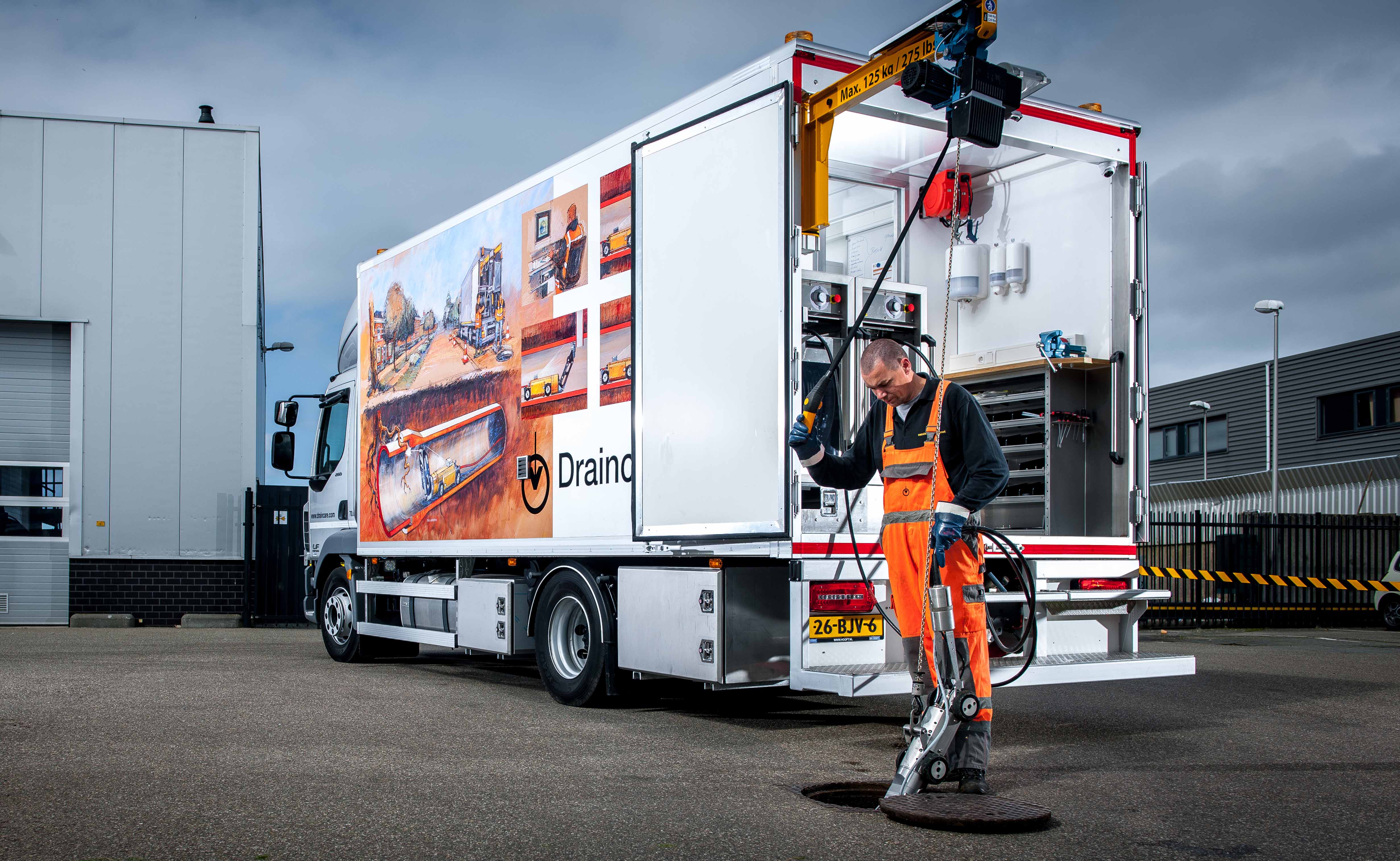 VanderValk+DeGroot 1000bar waterjet vehicle back